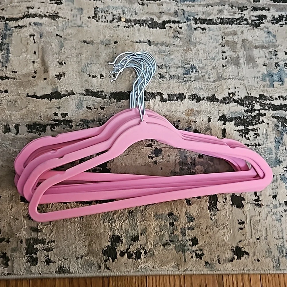 Closet Complete Pink Hangers